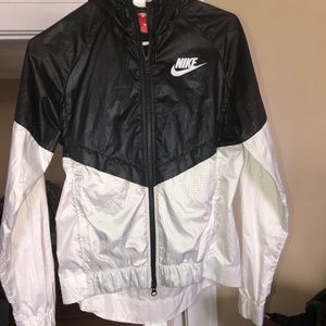 Nike windbreaker